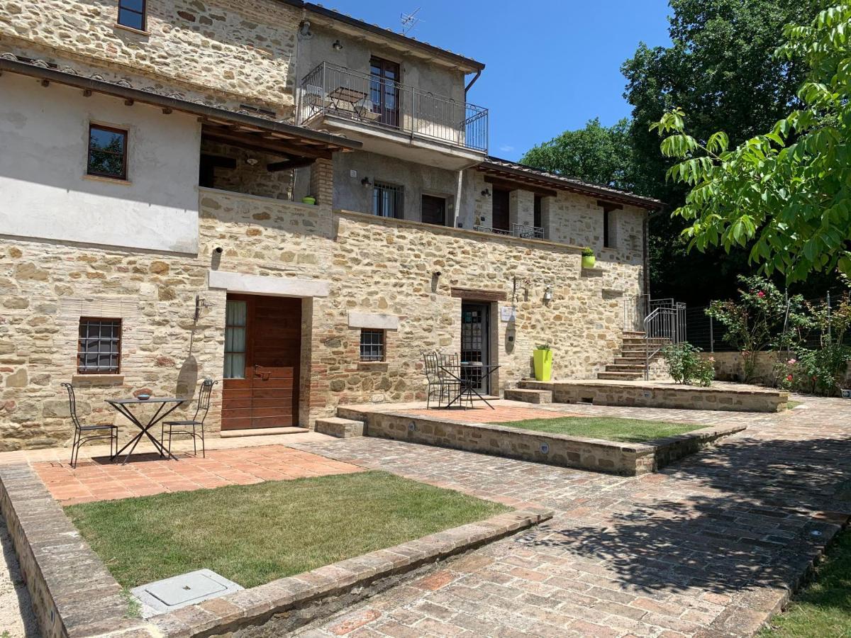 Agriturismo La Palazzetta Di アッシジ エクステリア 写真