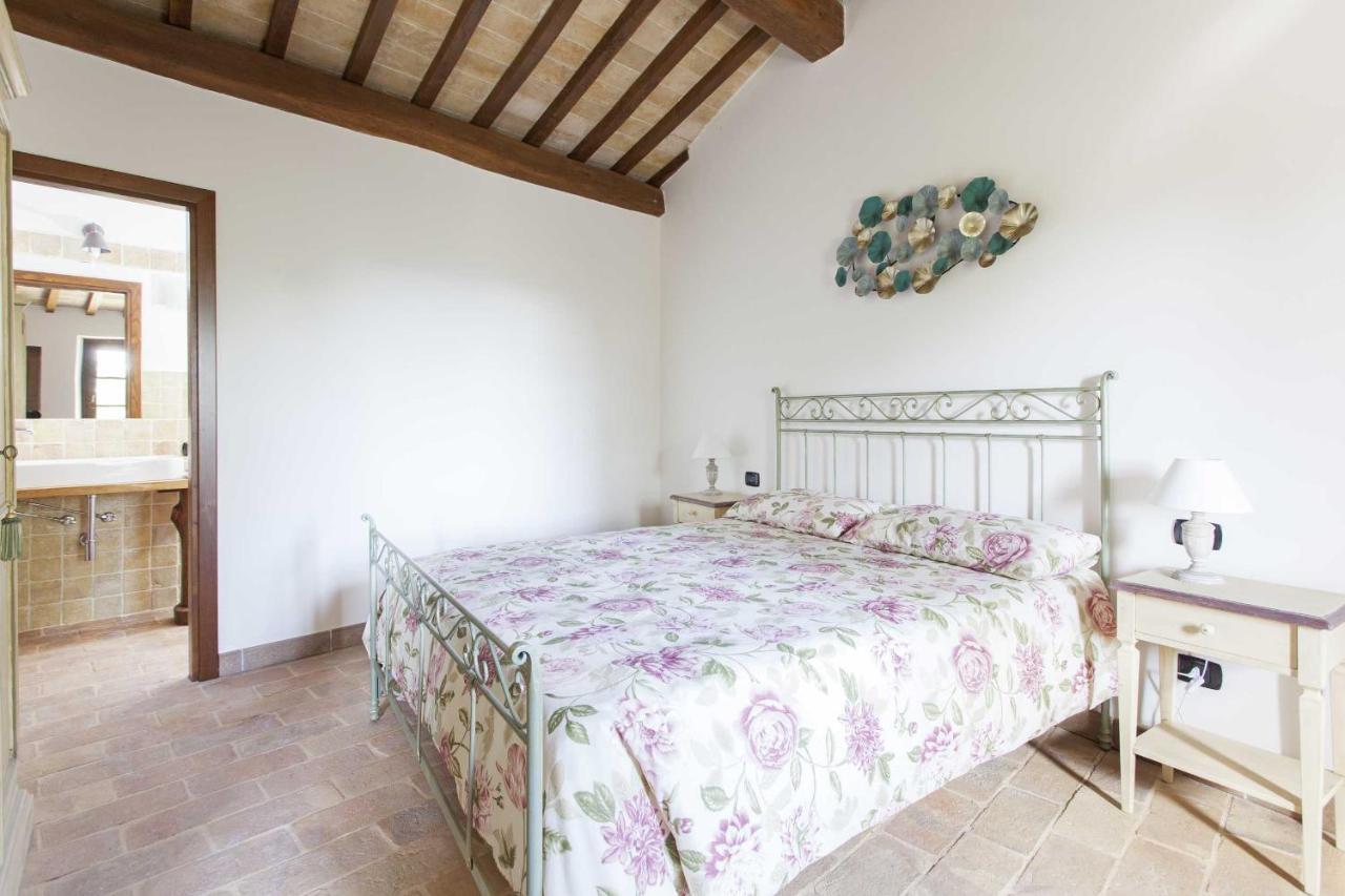 Agriturismo La Palazzetta Di アッシジ エクステリア 写真
